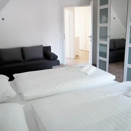 Haus Sonnenschein Appartement Klagenfurt am Woerthersee Buitenkant foto